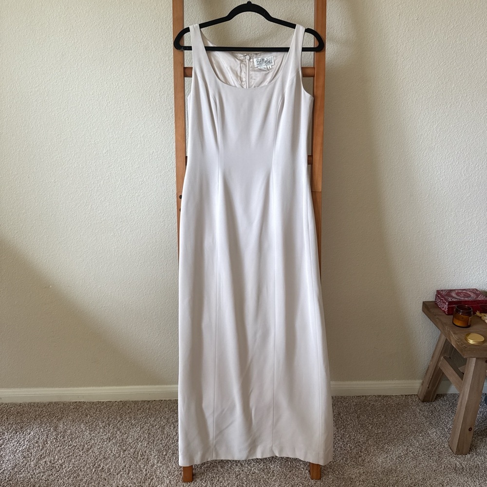 Vintage Bob Mackie, classic beige fitted maxi dress size 6 - Picture 2 of 7